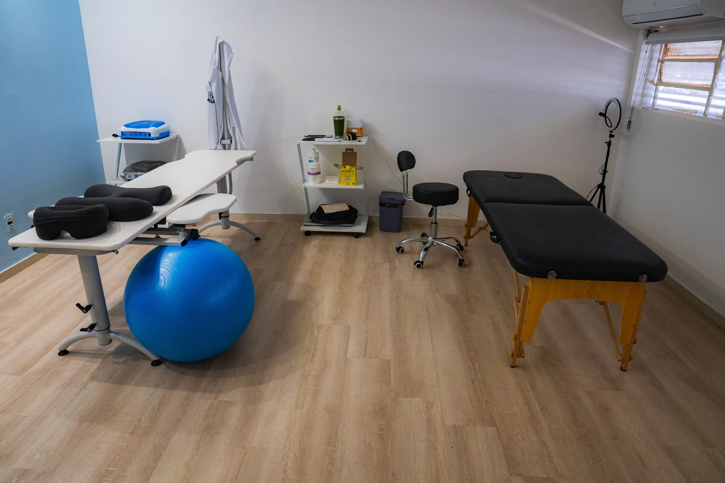 Sala de atendimento da Flow Fisioterapia e Pilates, no Sudoeste